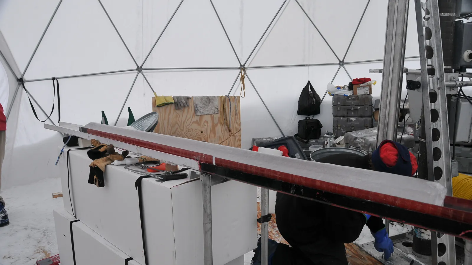 Ice Core | Facilities | Fresh Ice Core
