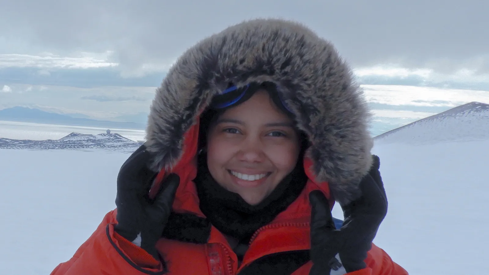 Portrait of Dr. Melisa in the Antartic
